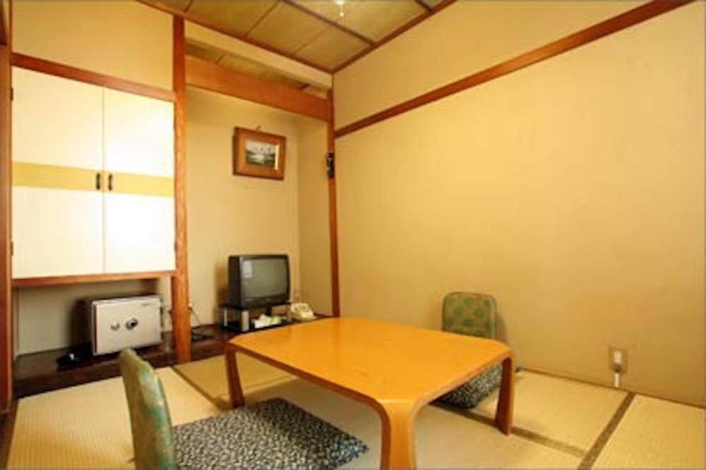 Hotel Ikaho Ginsui Shibukawa Bagian luar foto