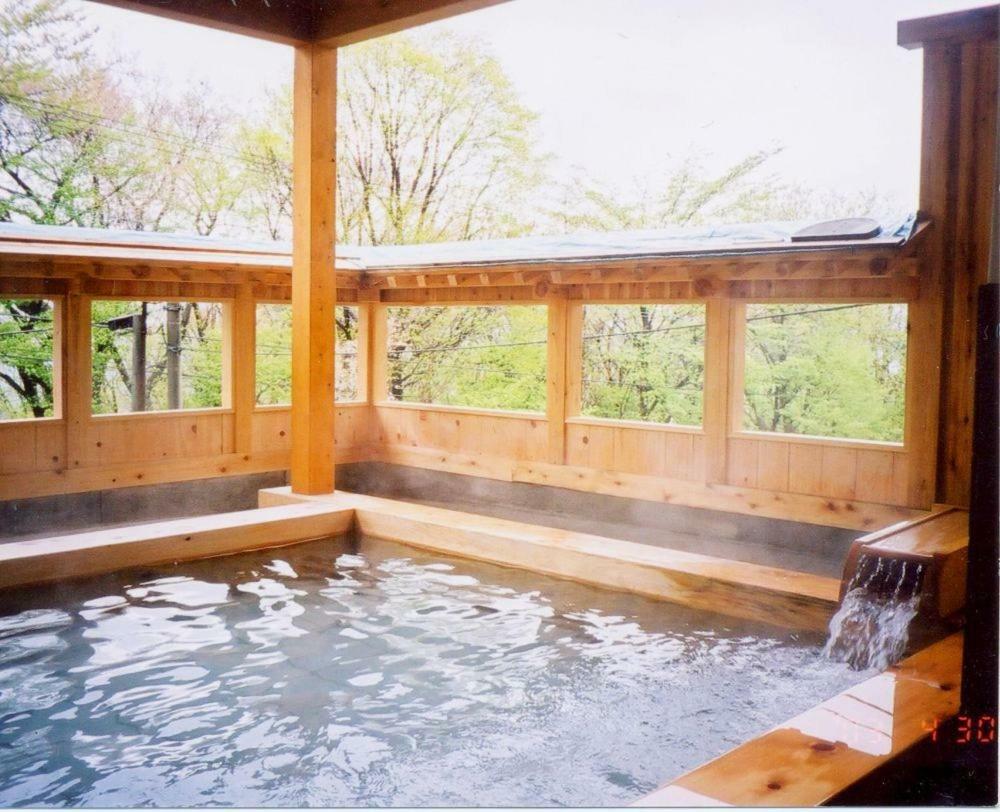 Hotel Ikaho Ginsui Shibukawa Bagian luar foto